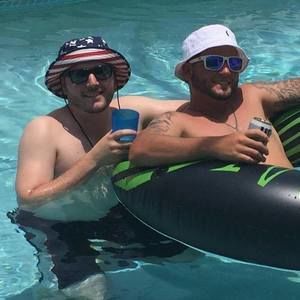 Meet your Posher, Cory